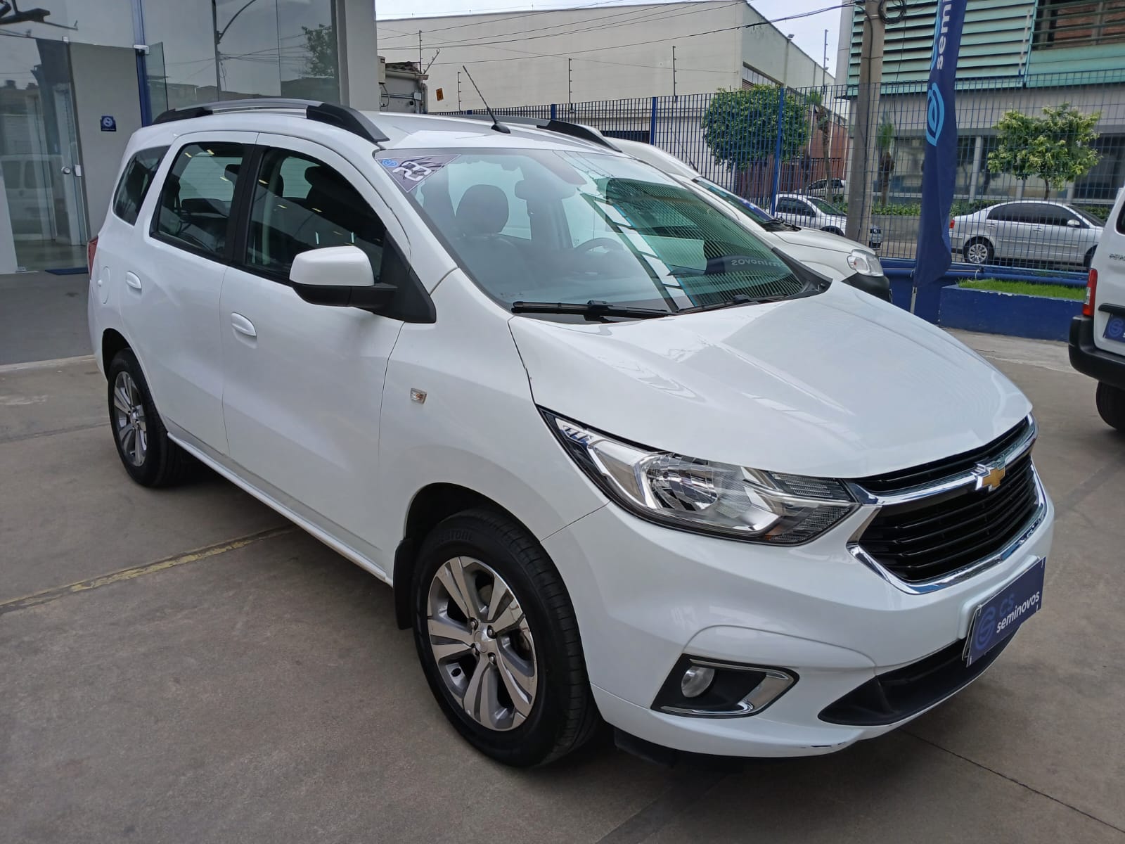 PHOTO-2025-12-12-10-34-27